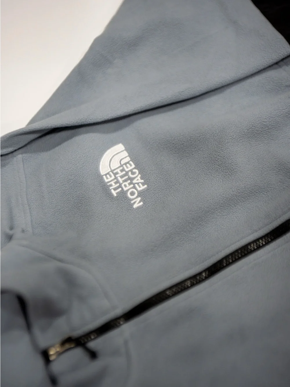 The North Face Men's Slate Blue Half-Zip Fleece Pullover